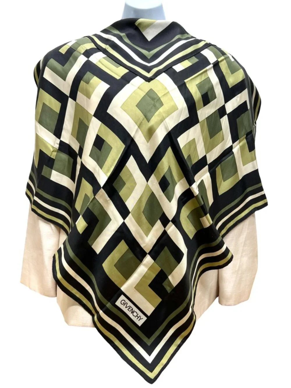 Vintage  Givenchy 100% Silk 31